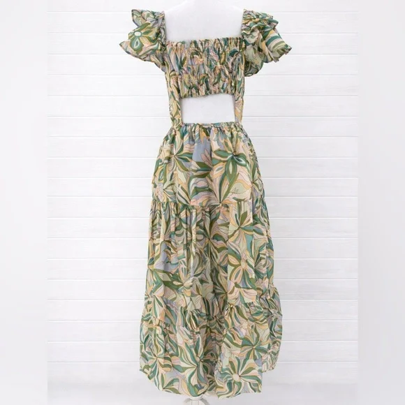 &MERCI small “Shannon Dress” Floral with Ruffled Sleeves, smocked waist, tiered - Picture 2 of 8